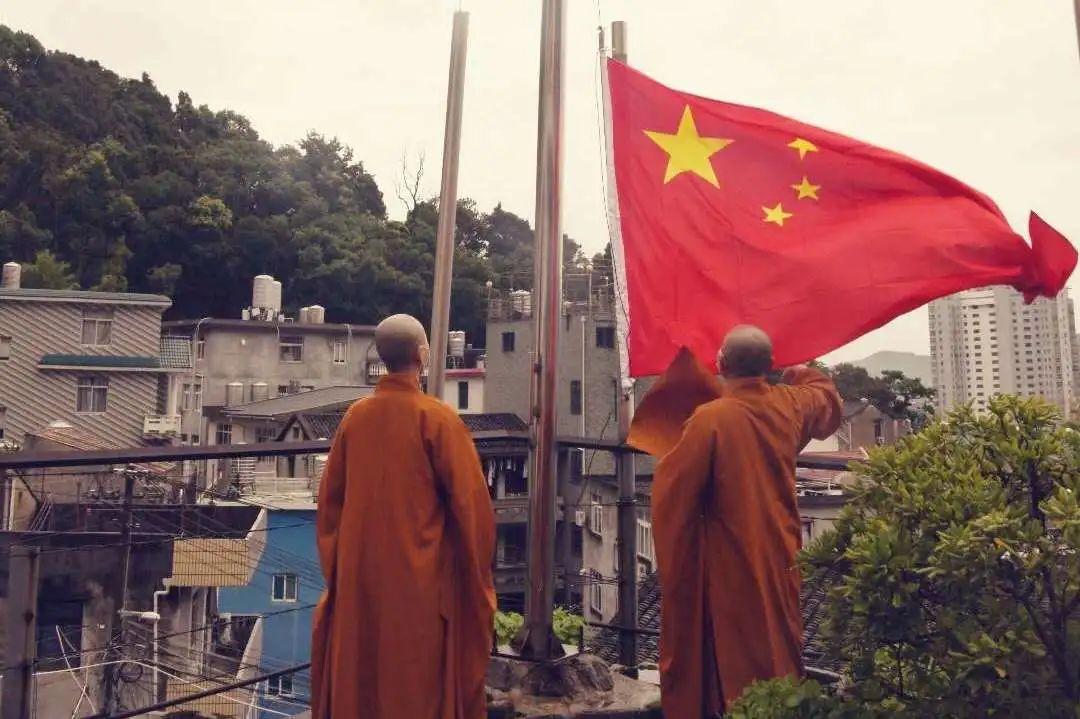腰椎间盘突出了，一定要手术吗？